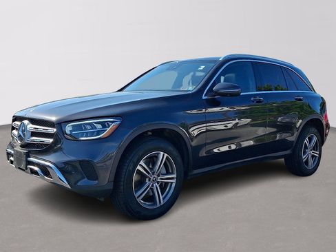 Used 2022 Mercedes-Benz GLC 300 4MATIC w/ Premium Package Lite image 3