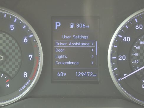 Used 2019 Hyundai Elantra Limited FWD image 26
