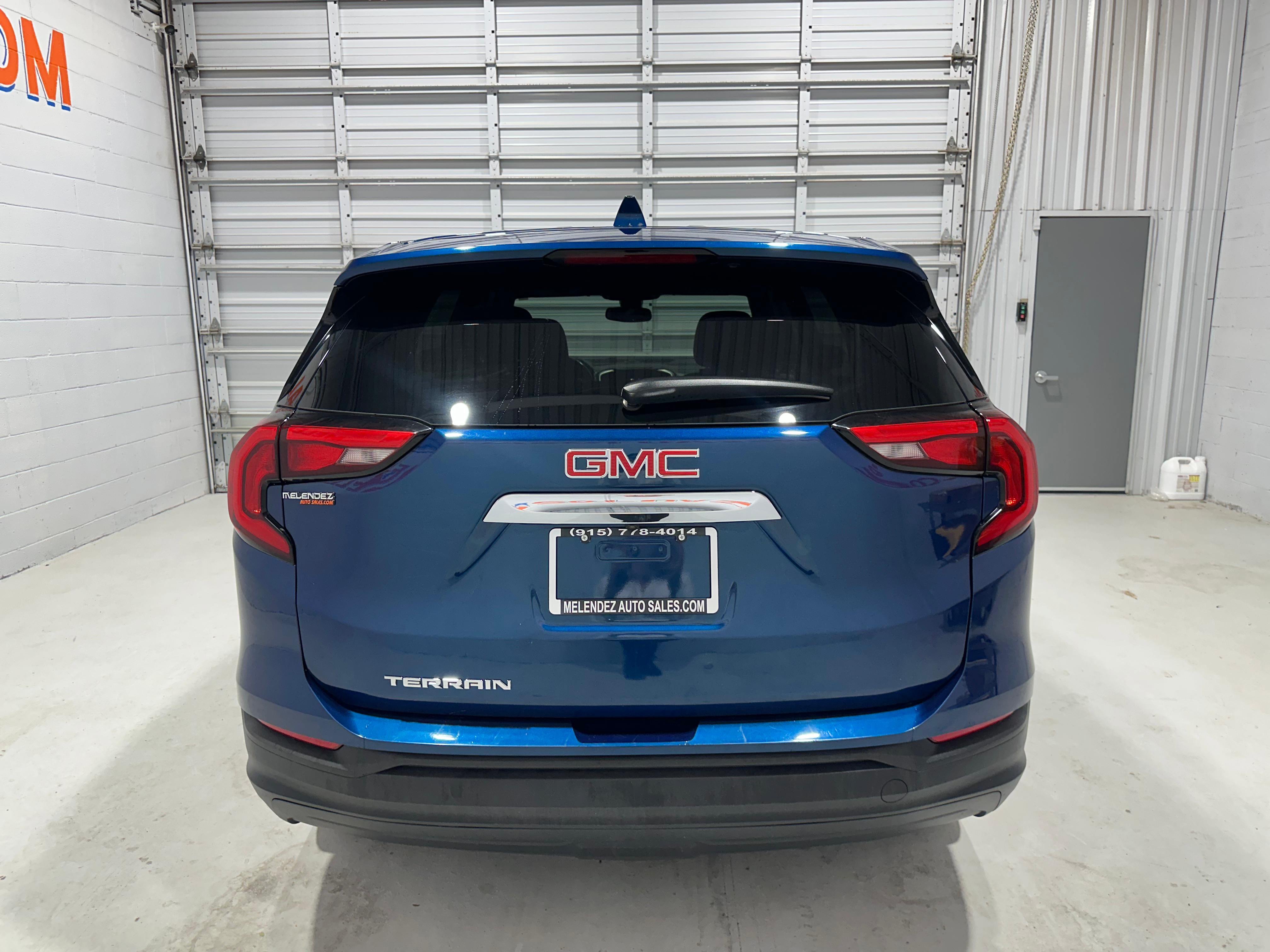 Used 2020 GMC Terrain SLE FWD image 3