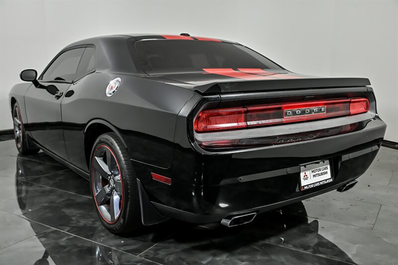 Used 2013 Dodge Challenger R/T Plus RWD image 7