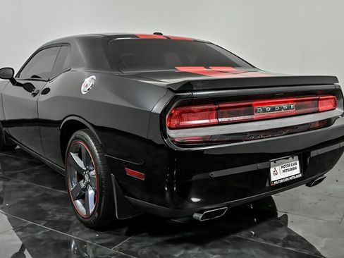 Used 2013 Dodge Challenger R/T Plus RWD image 7