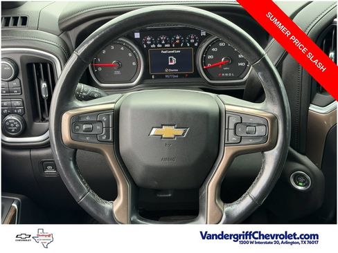 Used 2022 Chevrolet Silverado 1500 High Country w/ Technology Package AWD/4WD image 12