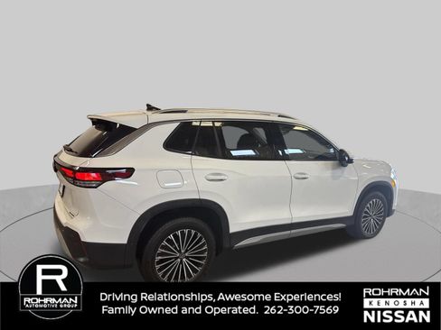 Used 2025 Volkswagen Tiguan S w/ 18" Wheel Package AWD/4WD image 5