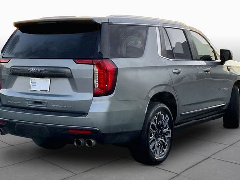 Used 2023 GMC Yukon Denali Ultimate AWD/4WD image 13