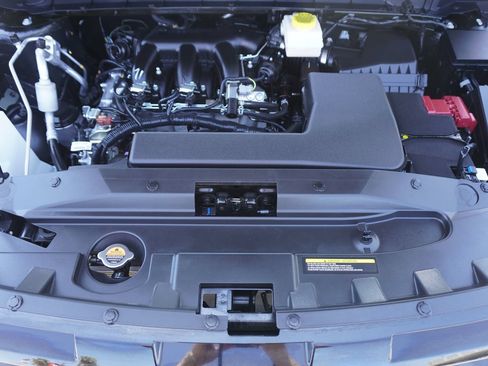 Used 2025 Nissan Pathfinder SV FWD image 27