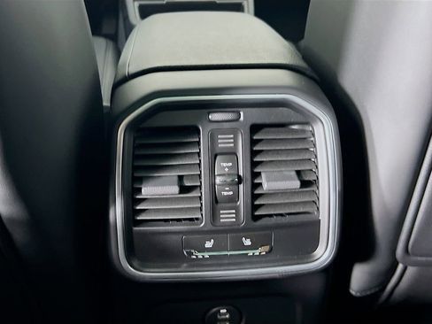 New 2026 Porsche Macan S image 27