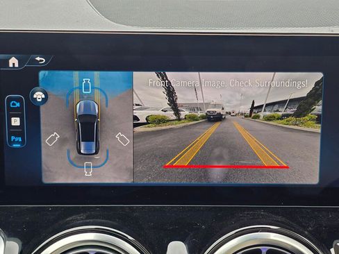 New 2026 Mercedes-Benz GLB 250 4MATIC image 43