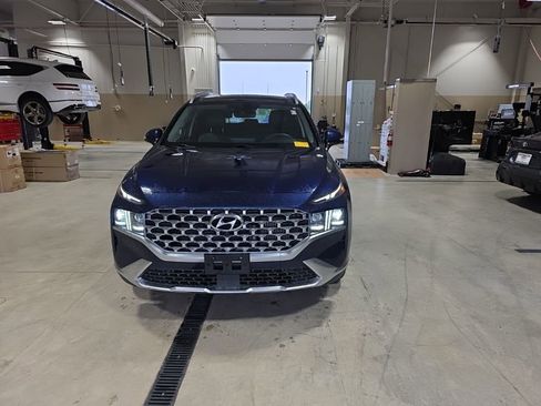 Used 2022 Hyundai Santa Fe Limited w/ Cargo Package FWD image 2