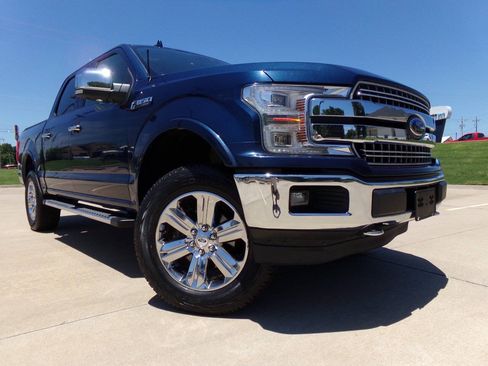 Used 2018 Ford F150 Lariat w/ Equipment Group 502A Luxury AWD/4WD image 16