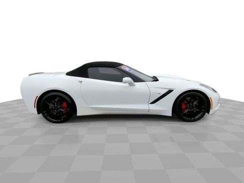 Used 2019 Chevrolet Corvette Stingray Convertible w/ 1LT image 3