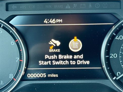 New 2026 Mitsubishi Outlander ES image 12