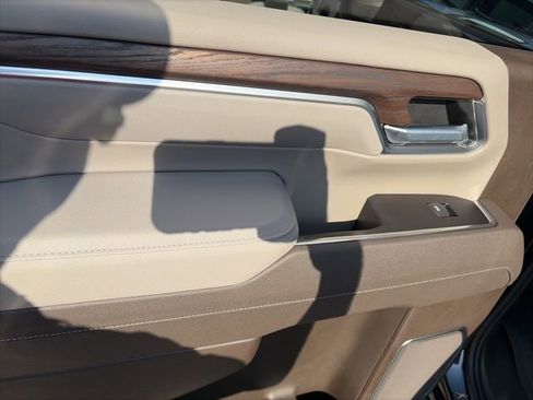 New 2026 GMC Sierra 2500 SLT w/ SLT Premium Package image 12