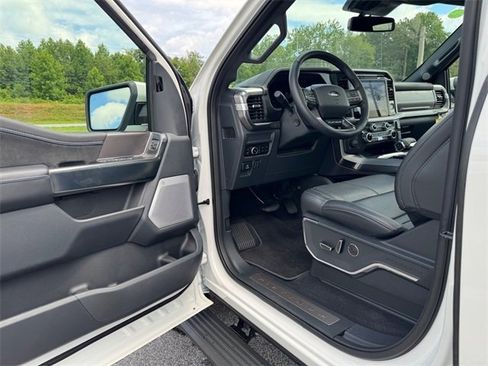 New 2025 Ford F150 Platinum w/ Equipment Group 702A High image 16