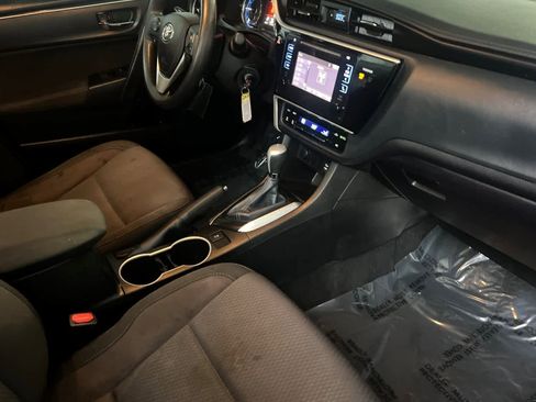Used 2017 Toyota Corolla LE image 15