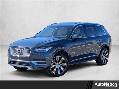 Used 2025 Volvo XC90 T8 Ultra w/ Protection Package Premier image 1