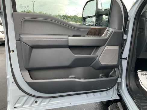 New 2026 Ford F250 Lariat w/ Chrome Package AWD/4WD image 17