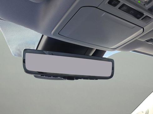 Used 2021 Toyota Highlander Platinum image 24