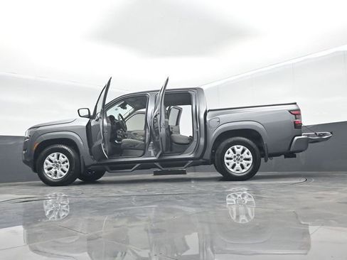 Used 2024 Nissan Frontier SV w/ SV Convenience Package image 74