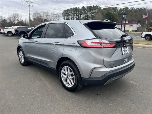 Used 2023 Ford Edge SEL image 11