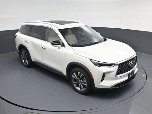 Used 2023 INFINITI QX60 Luxe w/ Vision Package image 48