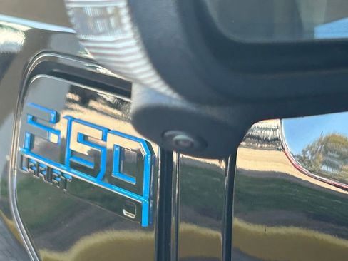 Used 2024 Ford F150 Lightning Lariat image 19