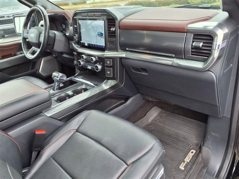 Used 2022 Ford F150 Lariat w/ Equipment Group 502A High image 12