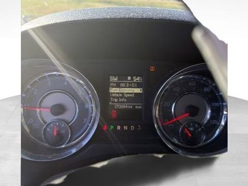 Used 2014 Chrysler Town & Country Touring image 1