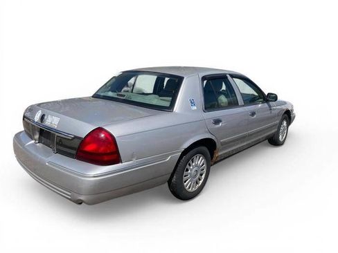 Used 2007 Mercury Grand Marquis LS RWD image 5