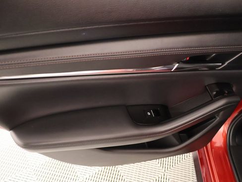 Used 2020 MAZDA MAZDA3 Premium image 17