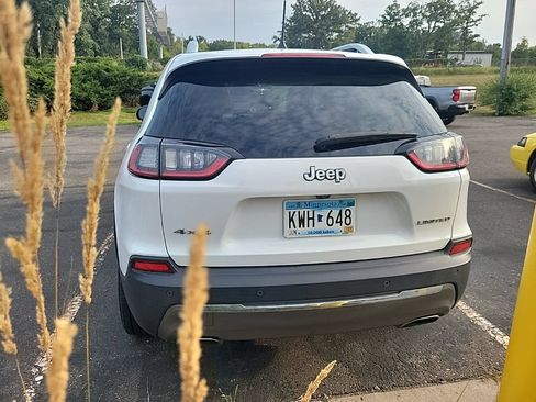 Used 2019 Jeep Cherokee Limited AWD/4WD image 10