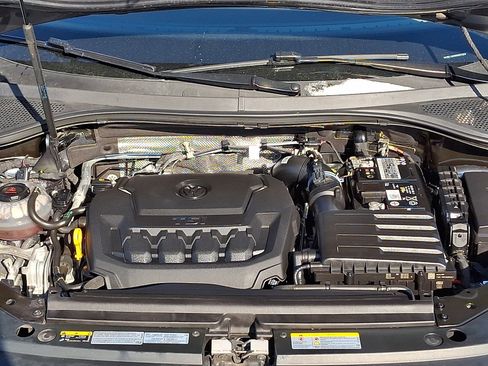 Used 2022 Volkswagen Tiguan SE image 27