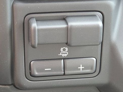 New 2025 GMC Sierra 3500 Pro w/ Convenience Package AWD/4WD image 6
