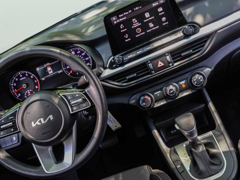 Certified 2024 Kia Forte LXS FWD image 19