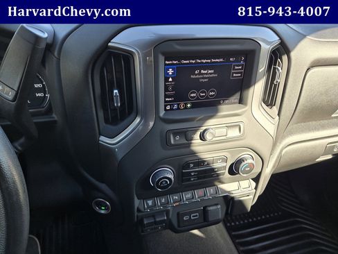 Used 2024 Chevrolet Silverado 2500 Custom w/ Custom Value Package image 8