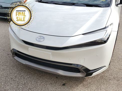 Certified 2025 Toyota Prius Limited image 11