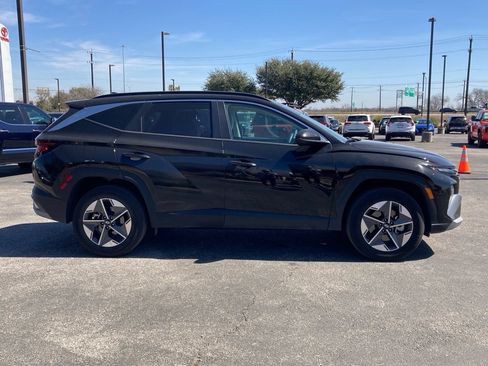 Used 2025 Hyundai Tucson SEL image 3