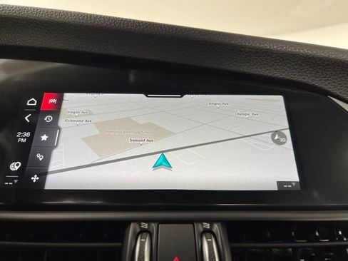 Used 2025 Alfa Romeo Giulia AWD w/ Veloce Package AWD image 34