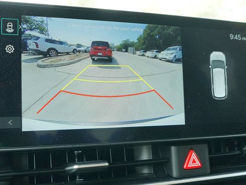 Certified 2026 Kia Carnival LXS FWD image 10