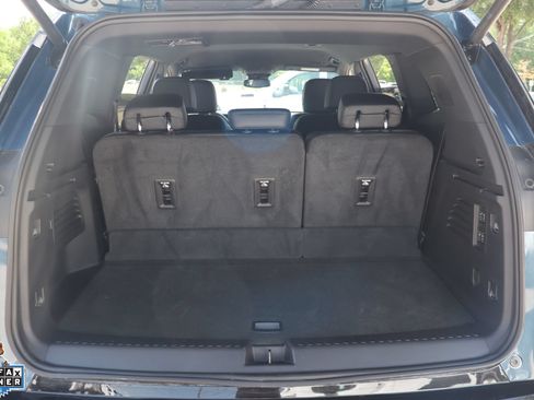 Used 2025 GMC Acadia Denali w/ LPO, Floor Liner Package FWD image 27