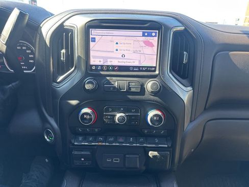 Used 2020 Chevrolet Silverado 2500 LTZ w/ LTZ Premium Package image 17