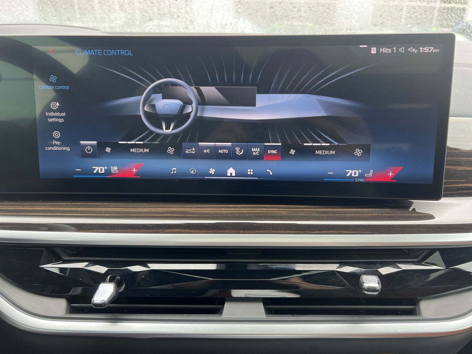 Used 2024 BMW X7 M60i w/ Executive Package AWD/4WD image 21