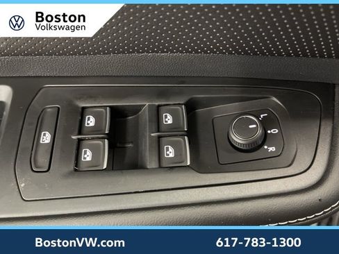 New 2026 Volkswagen Atlas Cross Sport SE image 30