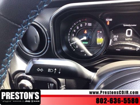 Used 2024 Jeep Wrangler Unlimited Rubicon 4xe AWD/4WD image 16