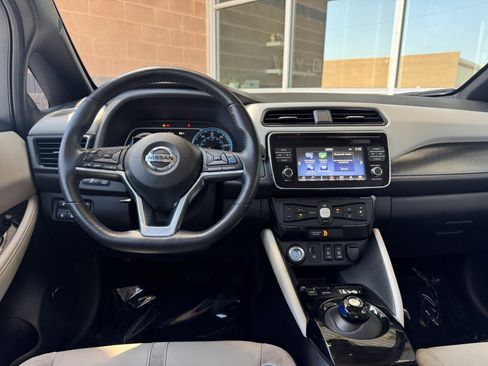 Used 2019 Nissan Leaf SL w/ SL Technology Package image 16