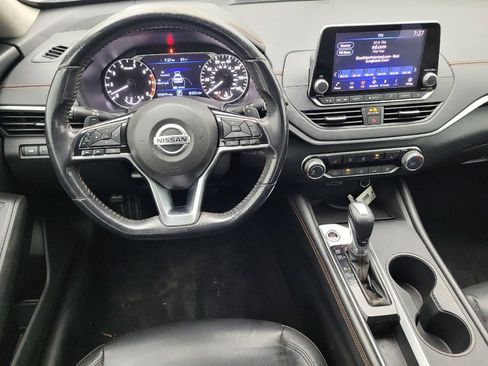 Used 2019 Nissan Altima 2.5 SR w/ SR Premium Package image 22