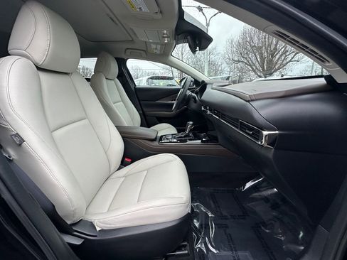 Used 2025 MAZDA CX-30 AWD 2.5 S w/ Premium Package image 22