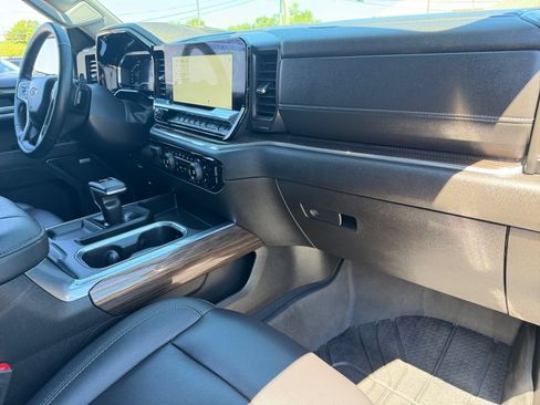 Used 2024 Chevrolet Silverado 1500 RST w/ Convenience Package II AWD/4WD image 10