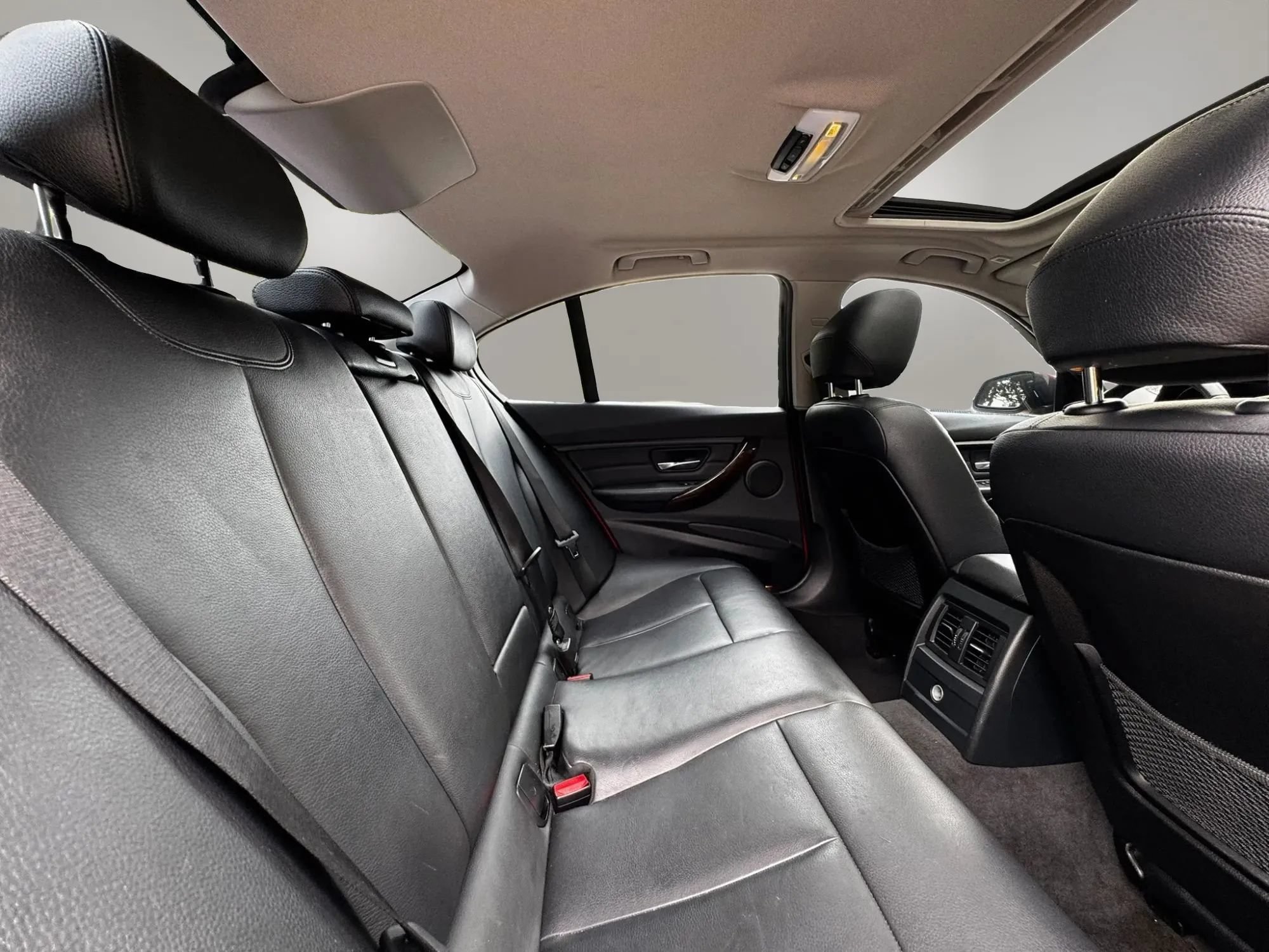 Used 2014 BMW 328i Sedan RWD image 16