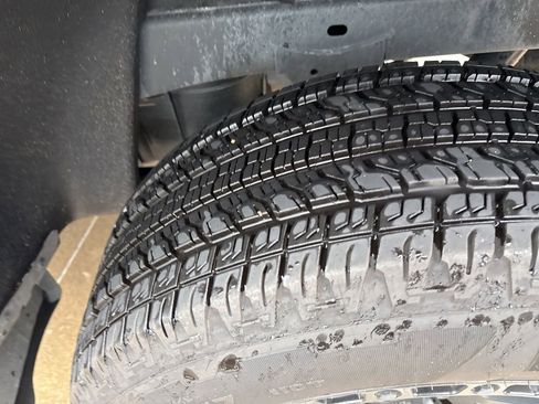 Certified 2024 Chevrolet Colorado LT w/ LT Convenience Package image 7