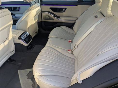 Used 2026 Mercedes-Benz S 500 4MATIC image 16